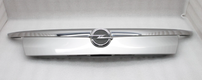 Opel Insignia A Tourer aizmugurējo durvju roktura vāks argona sudraba 176 GAN 13322627