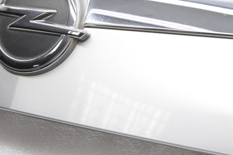 Opel Insignia A Tourer aizmugurējo durvju roktura vāks argona sudraba 176 GAN 13322627