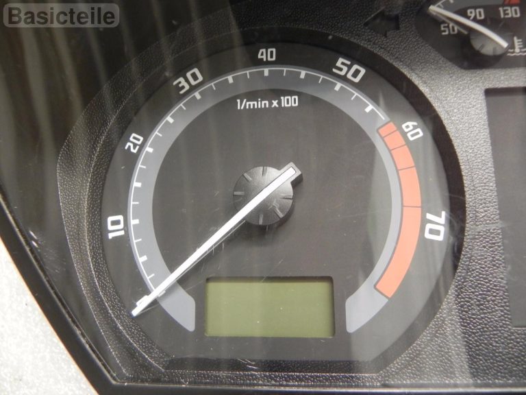Skoda Fabia 6Y `05 benzīna spidometra spidometra spidometra instrumentu klasteris 6Y0920871M