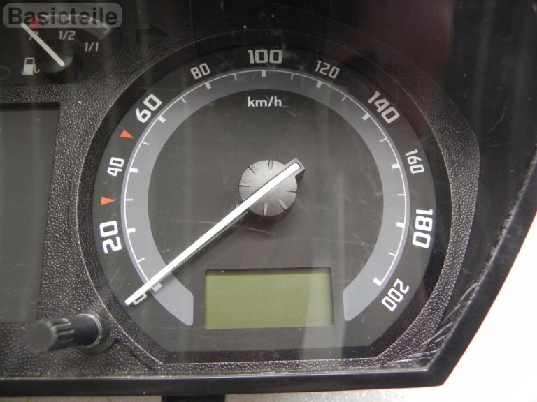 Skoda Fabia 6Y `05 benzīna spidometra spidometra spidometra instrumentu klasteris 6Y0920871M