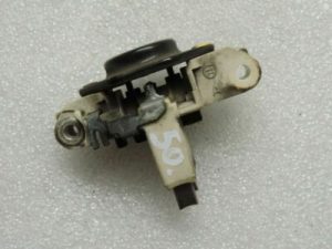 Oriģinālais Bosch 90A 14V alternatora ģeneratora oglekļa birstes regulators