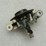 Oriģinālais Bosch 90A 14V alternatora ģeneratora oglekļa birstes regulators