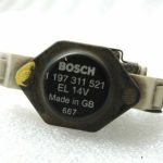 Oriģinālais Bosch 90A 14V alternatora ģeneratora oglekļa birstes regulators