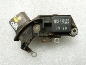 Mazda Denso oriģinālais ģeneratora ģeneratora sprieguma regulators