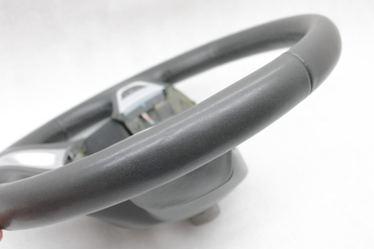 Oriģinālais Renault Scenic Megane Laguna III stūres rats ar kruīza kontroli 484003162R