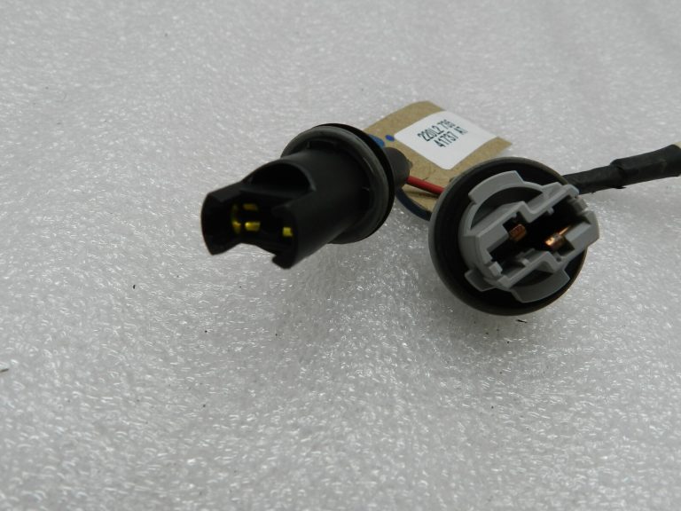 Mazda CX-7 miglas luktura spuldzes turētājs E221-51-064