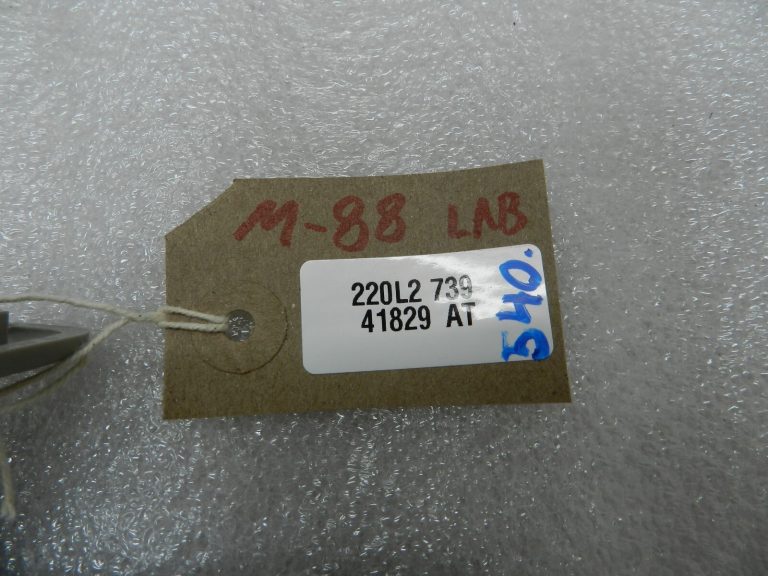 Mazda CX-7 Saules aizsarglīdzeklis labajā pusē EG216927034