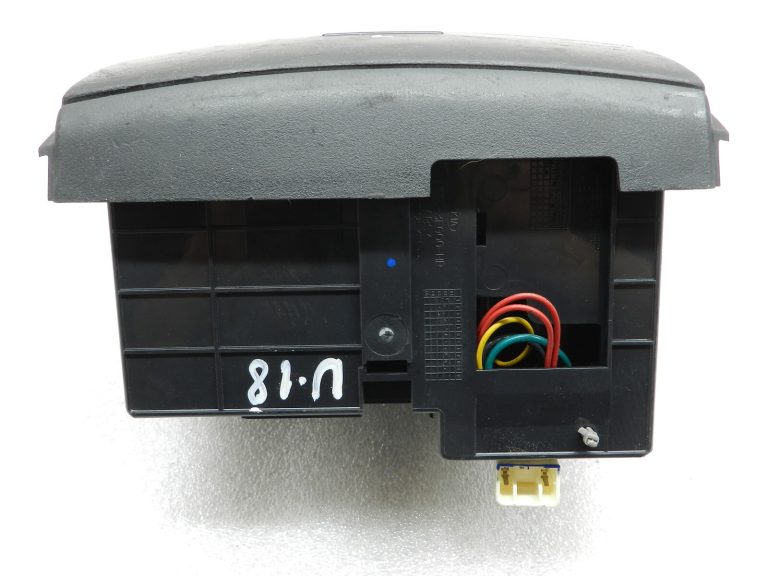 Kia Sorento CR oriģināls centrālās konsoles glabāšanas nodalījums 84570-3E000-PH