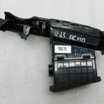 Kia Sedona Carnival centrālā ventilācijas restīte kreisā X4d974-30000