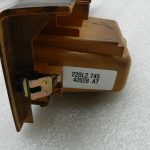 Kia Sorento oriģinālais logu slēdža vāks kreisais 935703E210BL