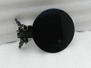 Kia Sportage X oriģināls degvielas uzpildes vāks BLACK PEARL [1K]