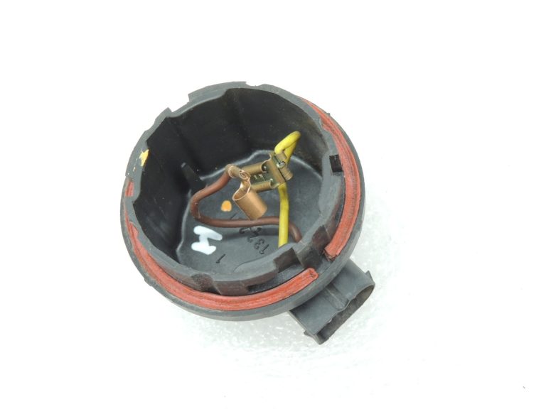 BMW E30 E30 E34 E24 E32 Hella tuvās gaismas lukturu vāciņš 63121378333