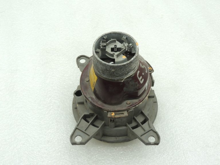 Oriģinālie BMW E34 Halogen Bosch tuvās gaismas lukturi 1305300058 1305211901