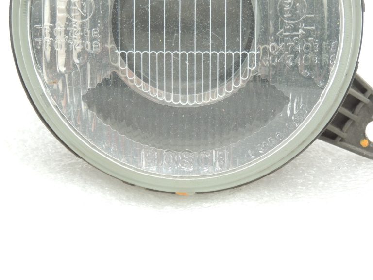 Oriģinālie BMW E34 Halogen Bosch tuvās gaismas lukturi 1305300058 1305211901