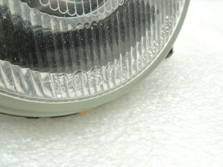 Oriģinālie BMW E34 Halogen Bosch tuvās gaismas lukturi 1305300058 1305211901
