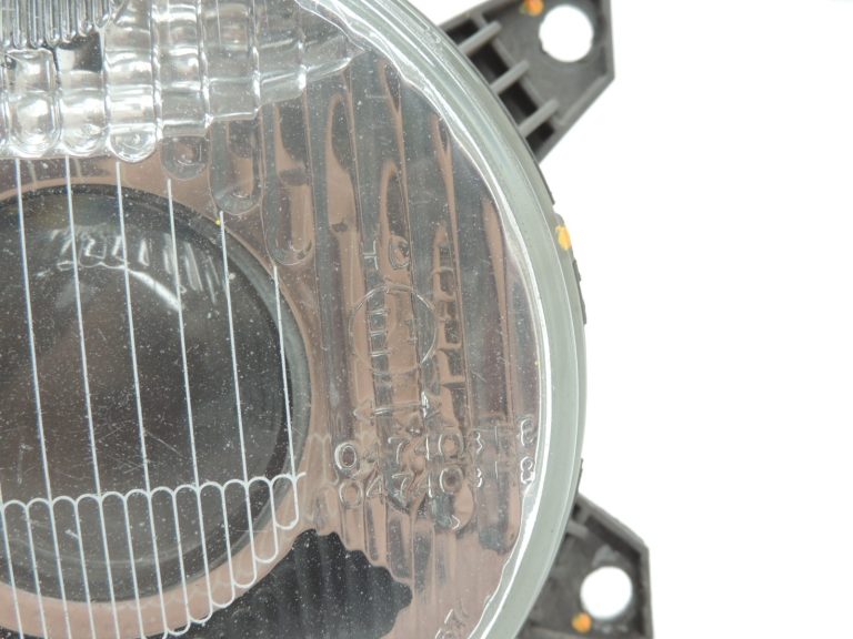 Oriģinālie BMW E34 Halogen Bosch tuvās gaismas lukturi 1305300058 1305211901