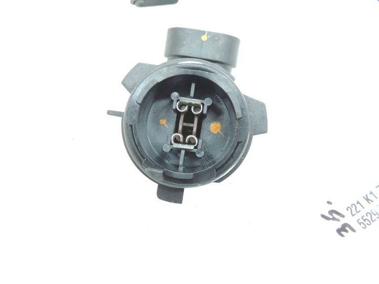 Oriģinālais BMW E39 facelift ksenona lukturu tālās gaismas spuldzes turētājs 63126904051