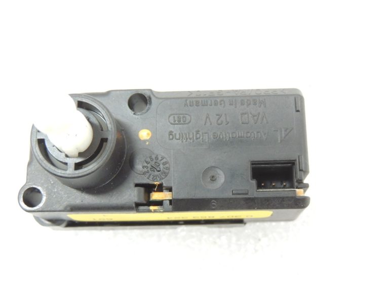Priekšējo lukturu LWR priekšējo lukturu izlīdzināšanas servomotors Bosch 0307853324