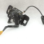 Opel Zafira C motora pārsega slēdzene 39085674 Motora pārsega slēdzene 13371992