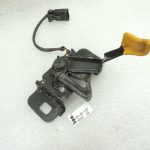 Opel Zafira C motora pārsega slēdzene 39085674 Motora pārsega slēdzene 13371992