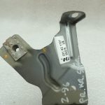 Opel Zafira C Priekšējais kreisais dubļusarga kronšteins GEV 13282439