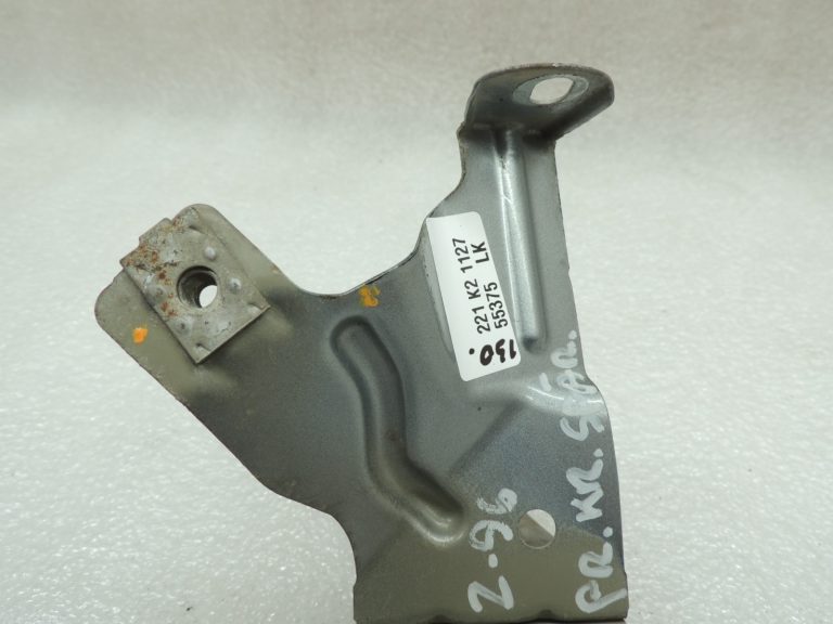 Opel Zafira C Priekšējais kreisais dubļusarga kronšteins GEV 13282439