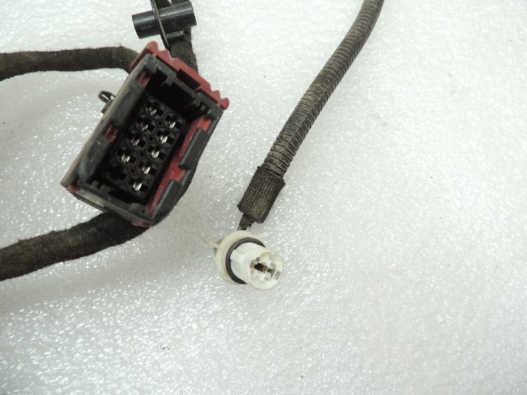 Opel Zafira C 2,0CDTi B16DTH Dzinēja nodalījuma elektroinstalācijas krosne 13382168 Dzinēja nodalījuma elektroinstalācijas krosne