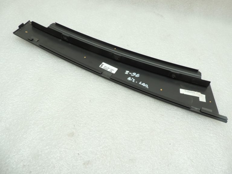 Opel Zafira C Aizmugurējais labās puses durvju panelis Pārsegs ārpusē 13260099