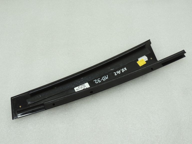 Mercedes W205 Durvju apdares paneļa vāks ārējais aizmugurējais kreisais A2056900987