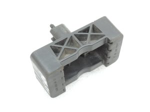 Oriģinālais Mercedes C-Class W205 pacelšanas punkts A2046900009 A2046920028
