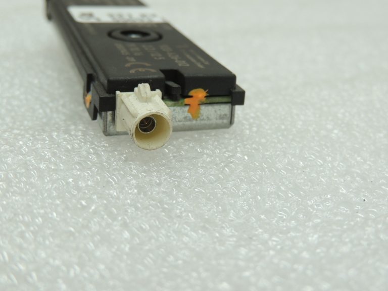 Oriģinālā Mercedes Benz antenas pastiprinātāja vadības bloks A2229055804