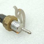Oriģinālais Mercedes Benz C220d 651.921 Degvielas spiediena sensors A6510703981