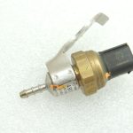 Oriģinālais Mercedes Benz C220d 651.921 Degvielas spiediena sensors A6510703981