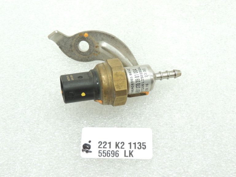Oriģinālais Mercedes Benz C220d 651.921 Degvielas spiediena sensors A6510703981