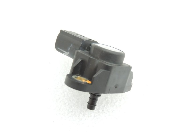 Oriģinālais Mercedes Benz C220d 65OE Mercedes1.921 Paaugstināta spiediena sensors MAP sensors A0101537228