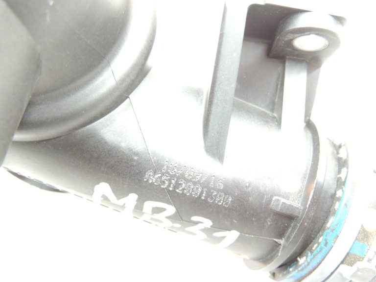 Oriģinālais Mercedes Benz C220d 651.921 termostata korpuss Termostats A6512001300