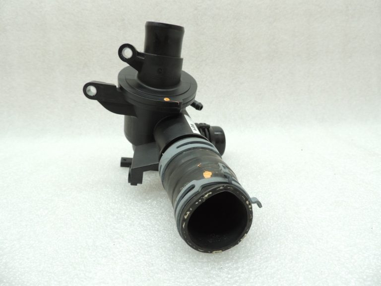 Oriģinālais Mercedes Benz C220d 651.921 termostata korpuss Termostats A6512001300