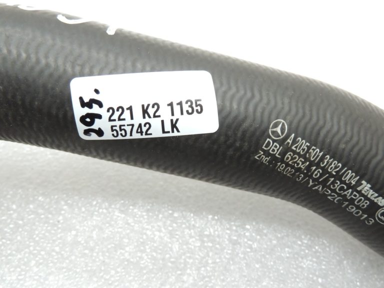 Oriģinālā Mercedes Benz C220d 651.921 Ūdens šļūtene dzesēšanas šķidruma šļūtene A2055013182