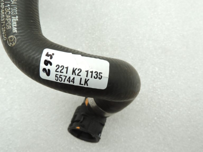 Oriģinālā Mercedes Benz C220d 651.921 Ūdens šļūtene Dzesēšanas šķidruma šļūtene A2055013984