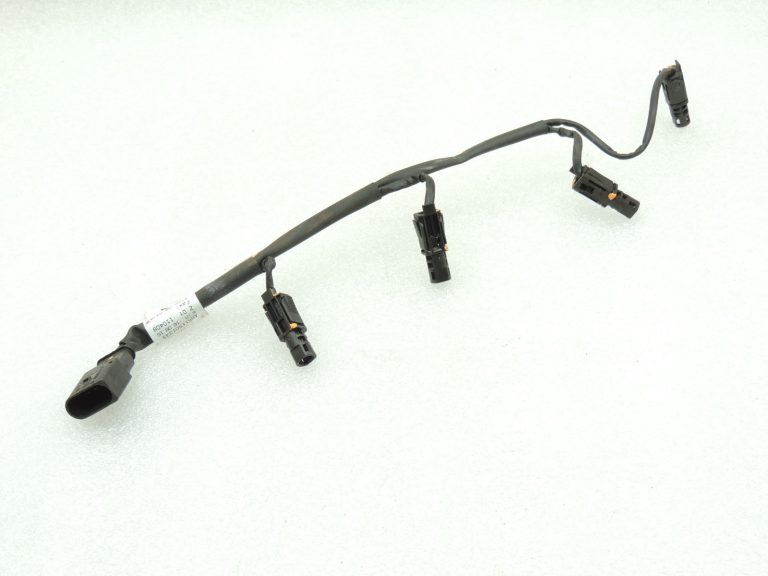 Oriģinālās Mercedes Benz OM651 oriģinālās vadu instalācijas kvēlspuldzes A6511501333