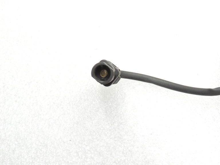 Oriģinālās Mercedes Benz OM651 oriģinālās vadu instalācijas kvēlspuldzes A6511501333