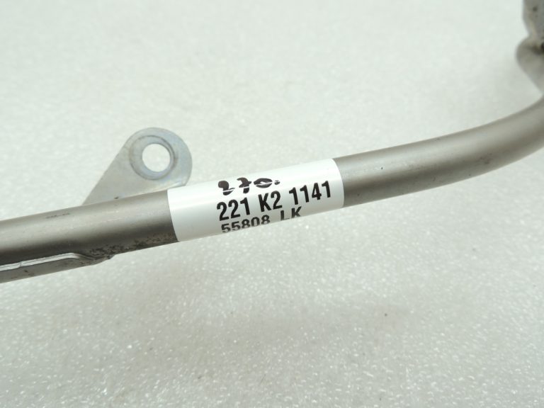 Oriģinālā aprīkojuma Mercedes Benz C220d 651.921 Dzinēja eļļas mērkrāna caurulīte Eļļas mērkrāns A6510106922
