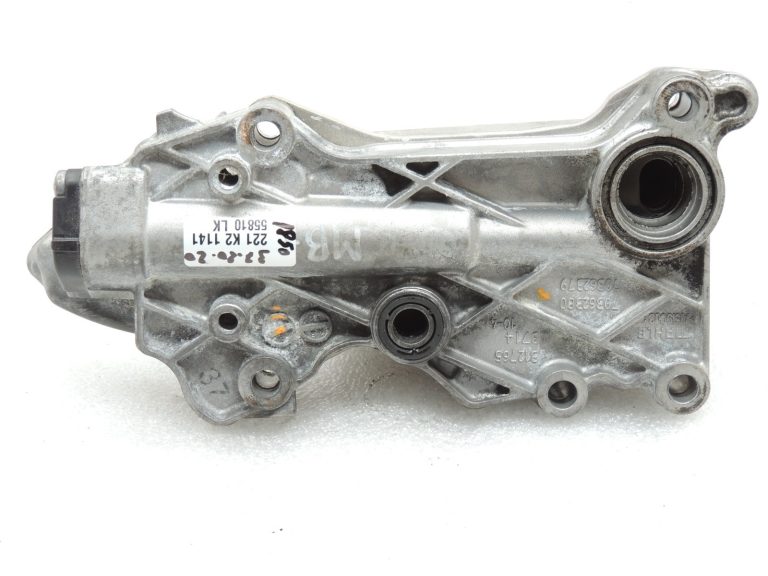 Oriģinālais Mercedes Benz OM651 motora eļļas dzesētājs Eļļas dzesētājs A6511801165