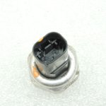 Oriģinālais Mercedes W205 C63 AMG gaisa kondicionēšanas spiediena slēdzis spiediena sensors A2110000283