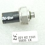 Oriģinālais Mercedes W205 C63 AMG gaisa kondicionēšanas spiediena slēdzis spiediena sensors A2110000283