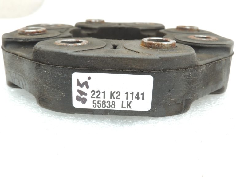 Oriģinālā Mercedes W205 C63 AMG M117 kardāna vārpsta Kardāna savienojums priekšējais disks A2404110115