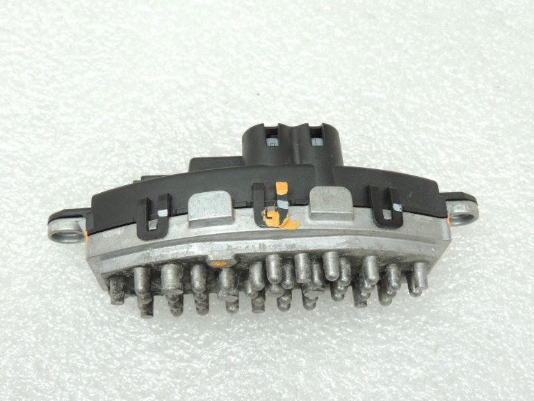 Renault Espace V MK5 JR sildītāja ventilatora vadības rezistors 271505535R