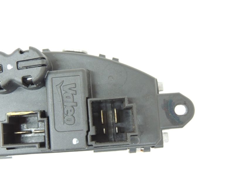Renault Espace V MK5 JR sildītāja ventilatora vadības rezistors 271505535R