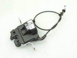 OE Mercedes Benz W205 Защелка заднего сиденья Замок задний A2059200476