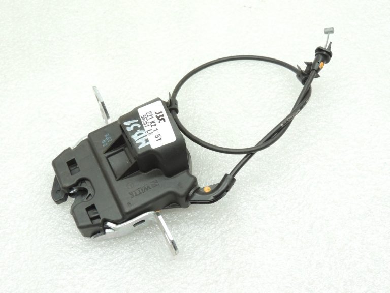 Oriģinālā aprīkojuma Mercedes Benz W205 aizmugurējo sēdekļu solu fiksators A2059200476